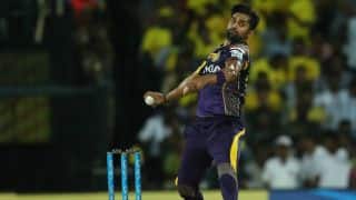 IPL 2018: Dinesh Karthik expects Vinay Kumar to come back strong for KKR IPL 2018: Dinesh Karthik expects Vinay Kumar to come back strong for KKR